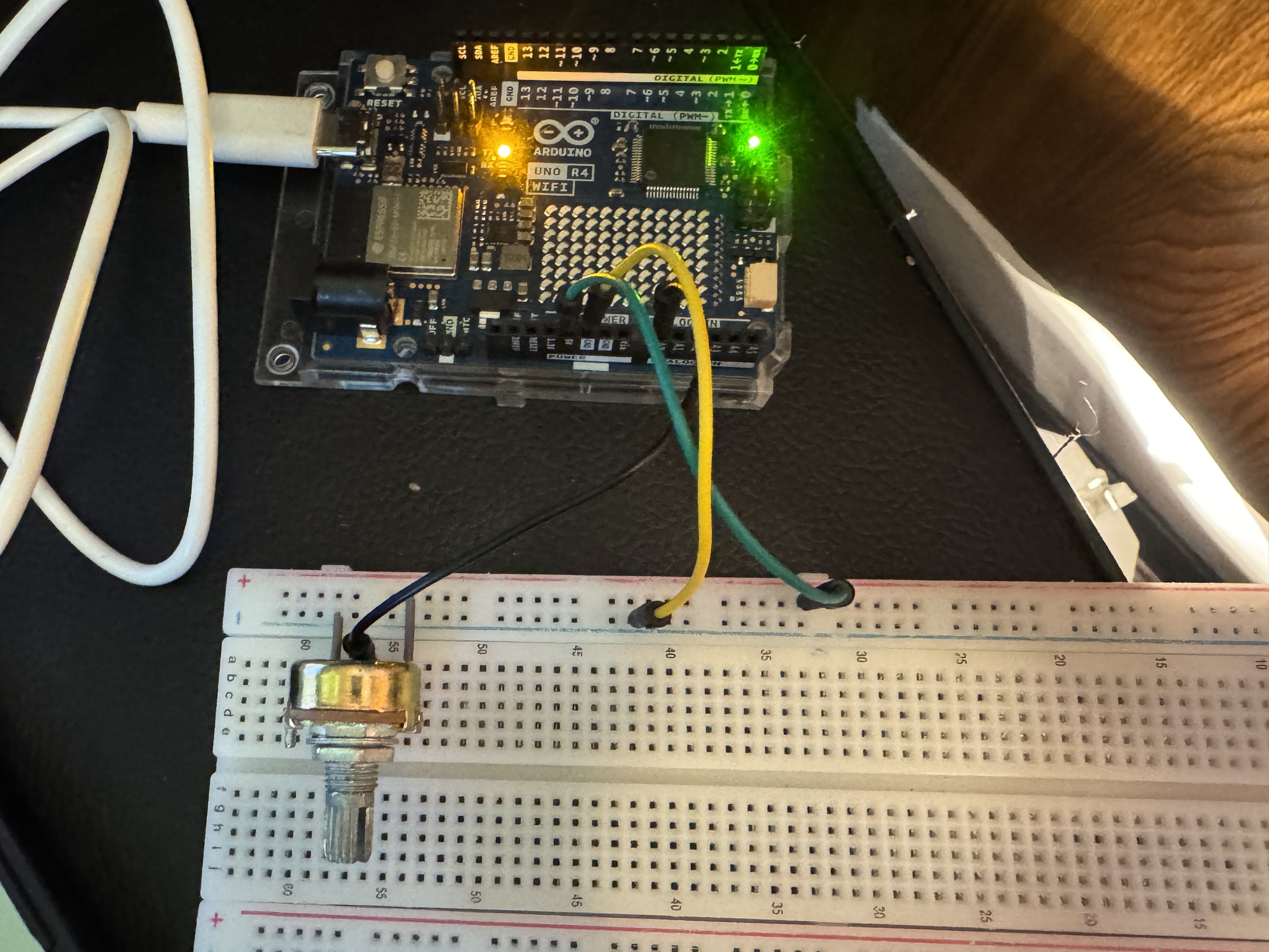 Photo of arduino connected to potentiometer
